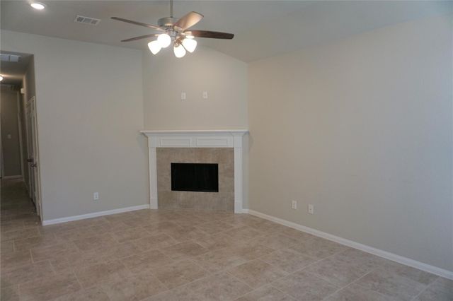 12950 Shady Grove Lane, Montgomery, TX 77356
