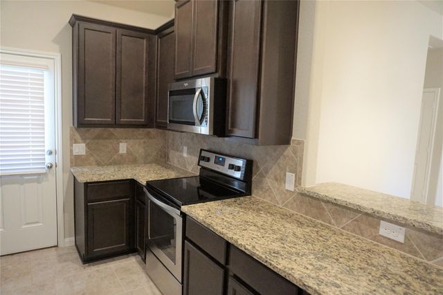 12950 Shady Grove Lane, Montgomery, TX 77356