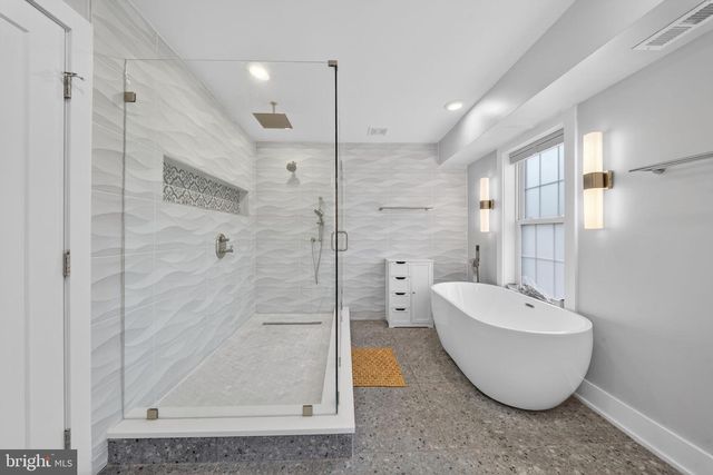 1821 BANK ST, Baltimore, MD 21231