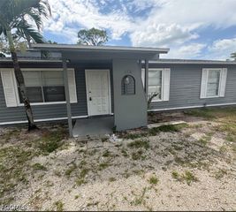 424 Valley DR, Lehigh Acres, FL 33936