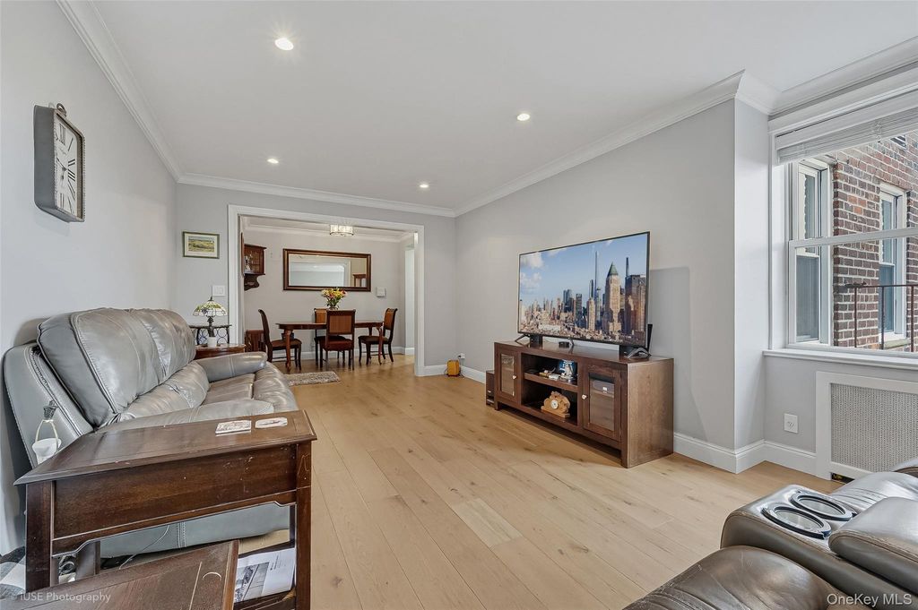39-50 52nd Street 6D, Woodside, NY 11377 — exterior