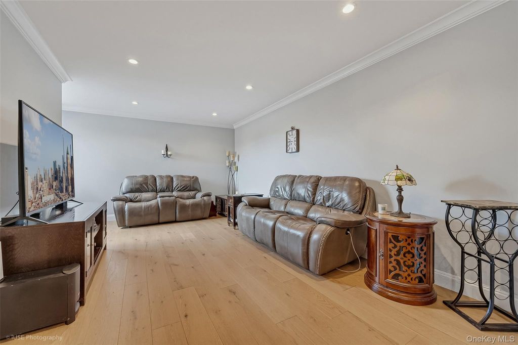 39-50 52nd Street 6D, Woodside, NY 11377 — photo 3