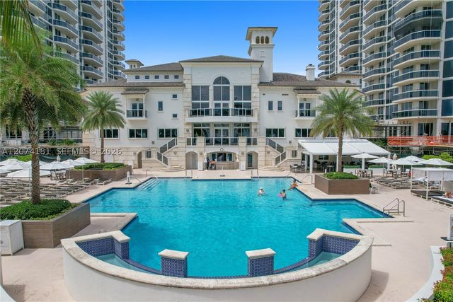 4775 Collins Ave 2208, Miami Beach, FL 33140