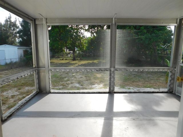 715 S C Street, Lake Worth, FL 33460