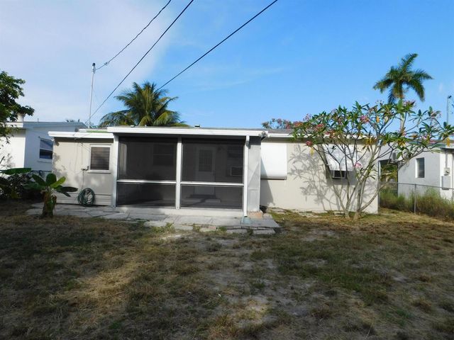 715 S C Street, Lake Worth, FL 33460