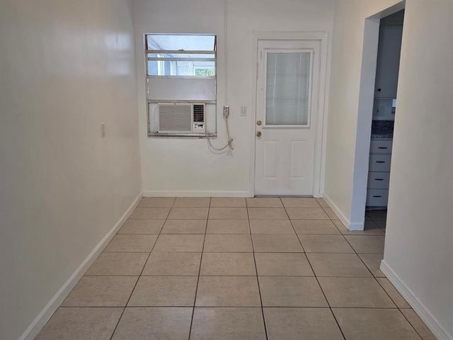 715 S C Street, Lake Worth, FL 33460