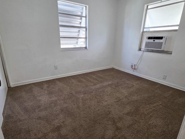 715 S C Street, Lake Worth, FL 33460