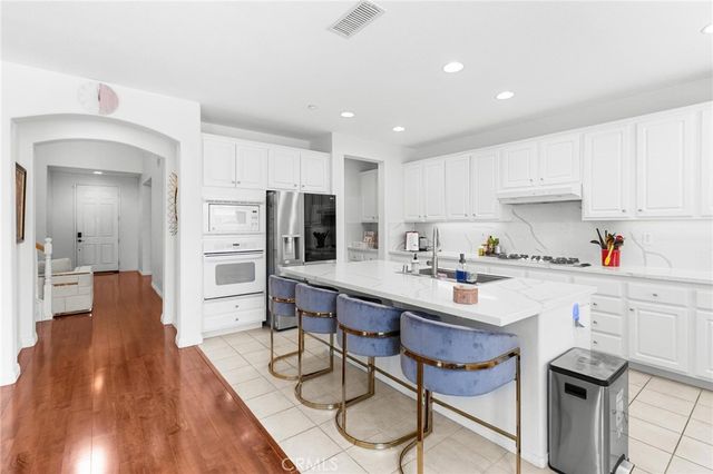 1663 Naranjo Court, Redlands, CA 92374