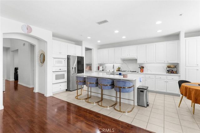 1663 Naranjo Court, Redlands, CA 92374