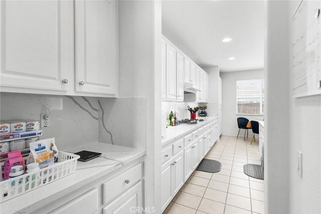 1663 Naranjo Court, Redlands, CA 92374