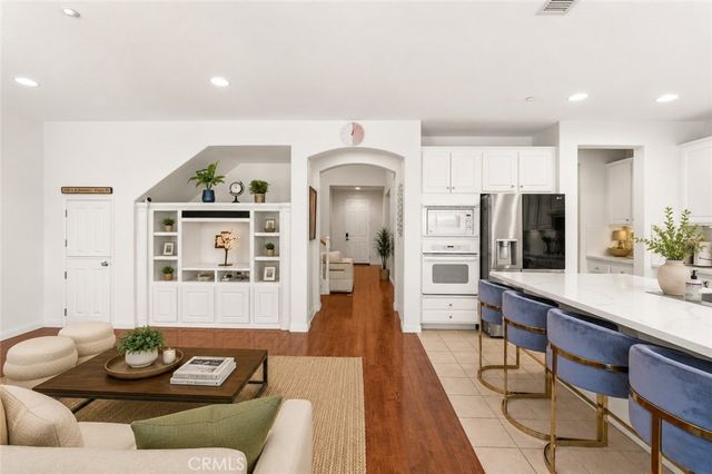 1663 Naranjo Court, Redlands, CA 92374