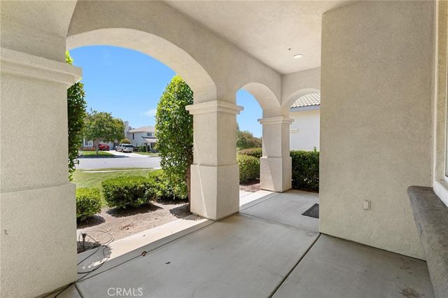 1663 Naranjo Court, Redlands, CA 92374