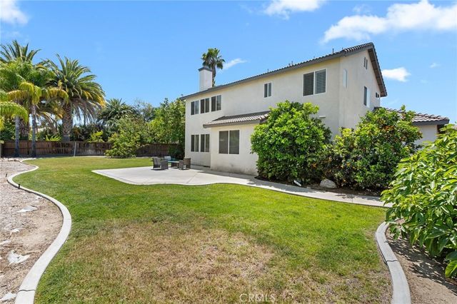 1663 Naranjo Court, Redlands, CA 92374