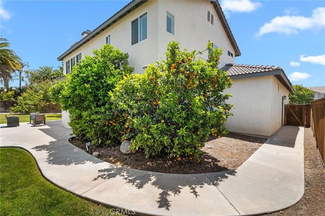 1663 Naranjo Court, Redlands, CA 92374