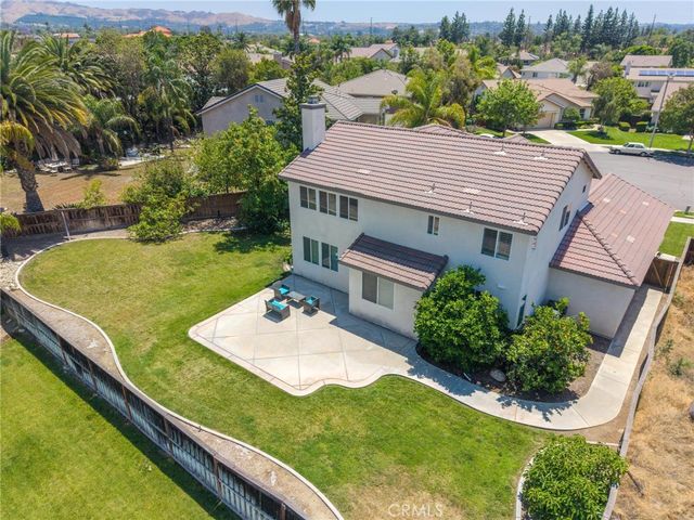 1663 Naranjo Court, Redlands, CA 92374