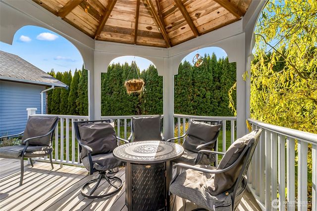 6611 78th Place NE, Marysville, WA 98270