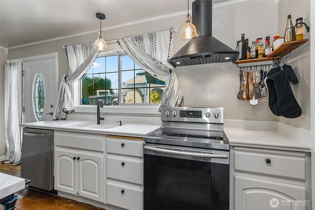 6611 78th Place NE, Marysville, WA 98270