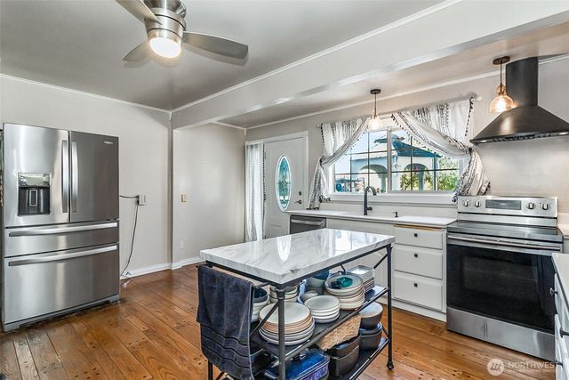 6611 78th Place NE, Marysville, WA 98270