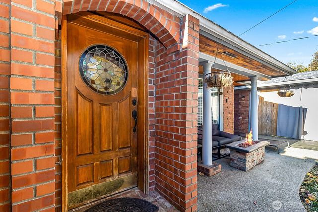 6611 78th Place NE, Marysville, WA 98270