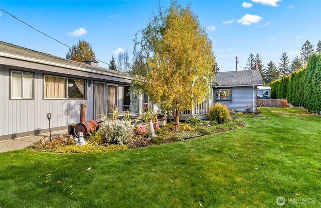 6611 78th Place NE, Marysville, WA 98270