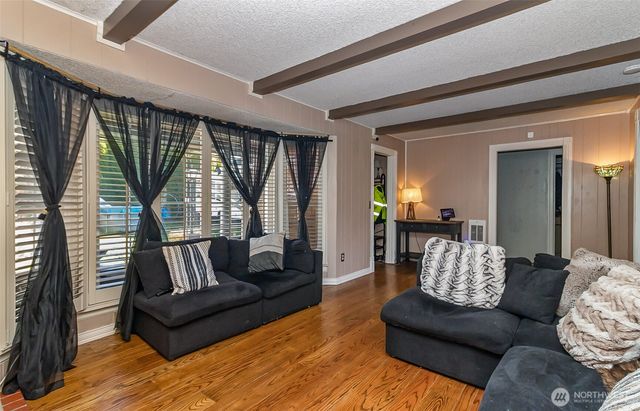 6611 78th Place NE, Marysville, WA 98270