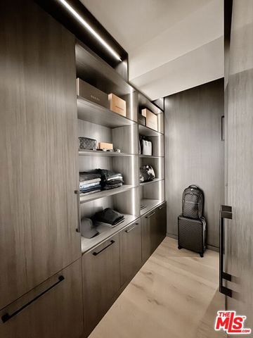 818 N Doheny Drive 901, West Hollywood, CA 90069