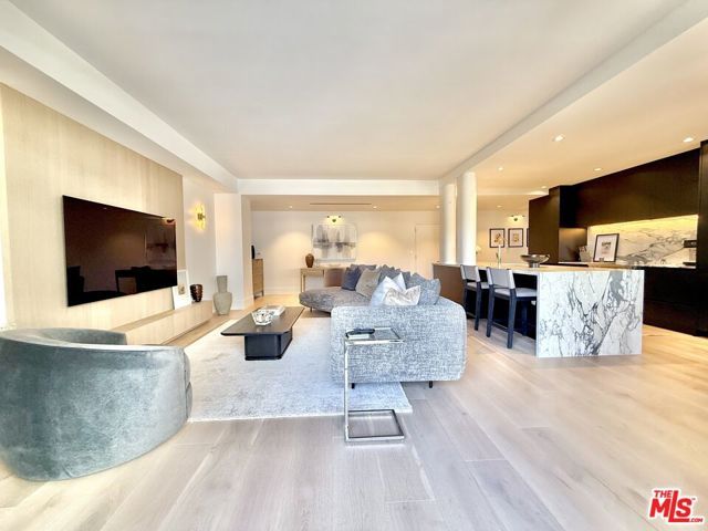 818 N Doheny Drive 901, West Hollywood, CA 90069