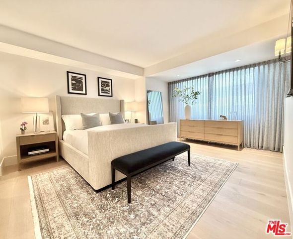 818 N Doheny Drive 901, West Hollywood, CA 90069