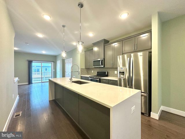 1009 ROCKWELL AVE, Gaithersburg, MD 20878