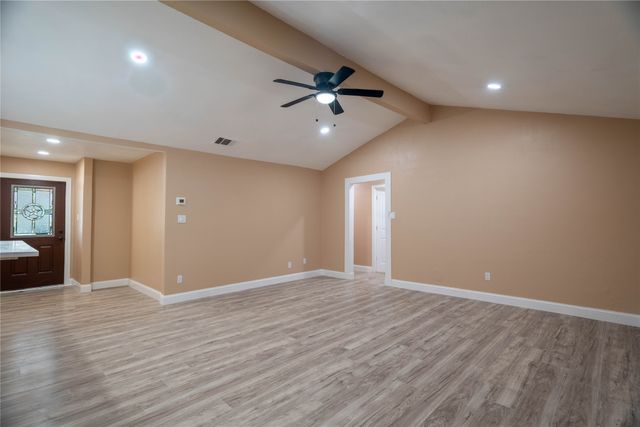 1022 Shenandoah Drive, Arlington, TX 76014