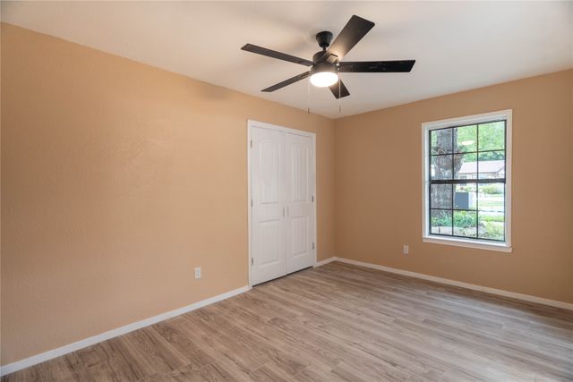 1022 Shenandoah Drive, Arlington, TX 76014