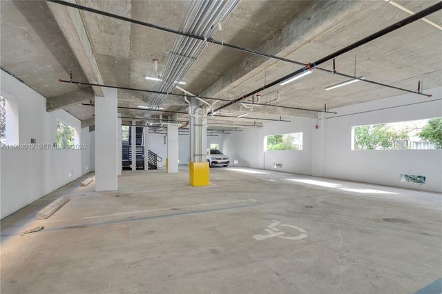 1037 NW 2nd St 2B, Miami, FL 33128