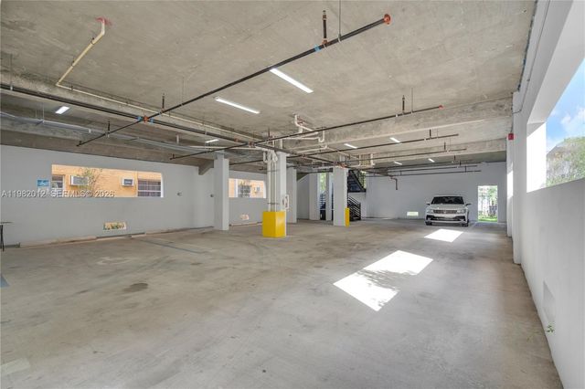 1037 NW 2nd St 2B, Miami, FL 33128