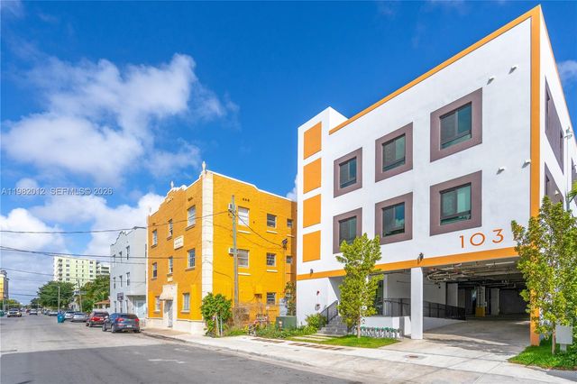 1037 NW 2nd St 2B, Miami, FL 33128