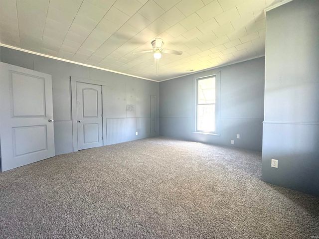 410 NW I Street, Linton, IN 47441