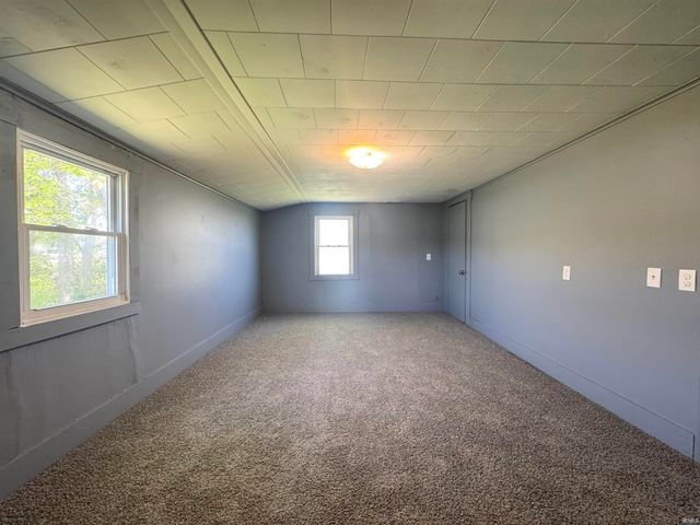 410 NW I Street, Linton, IN 47441