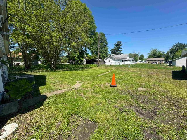 410 NW I Street, Linton, IN 47441