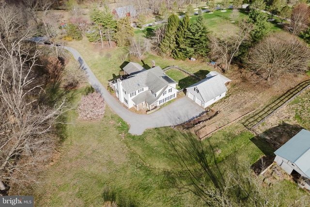 1568 DEER CREEK RD, New Freedom, PA 17349