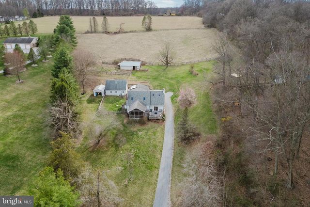 1568 DEER CREEK RD, New Freedom, PA 17349