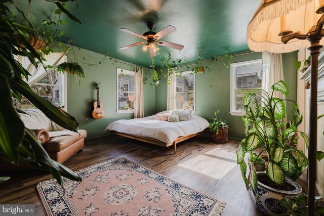 1568 DEER CREEK RD, New Freedom, PA 17349