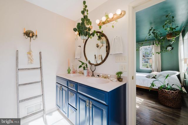 1568 DEER CREEK RD, New Freedom, PA 17349