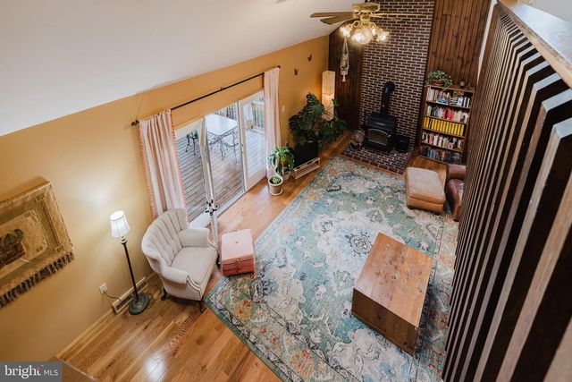 1568 DEER CREEK RD, New Freedom, PA 17349