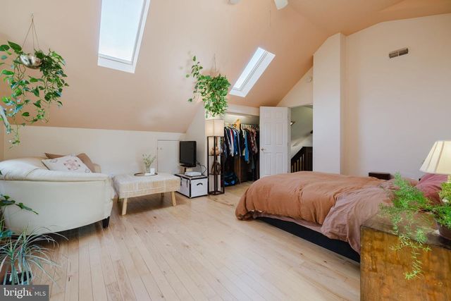 1568 DEER CREEK RD, New Freedom, PA 17349