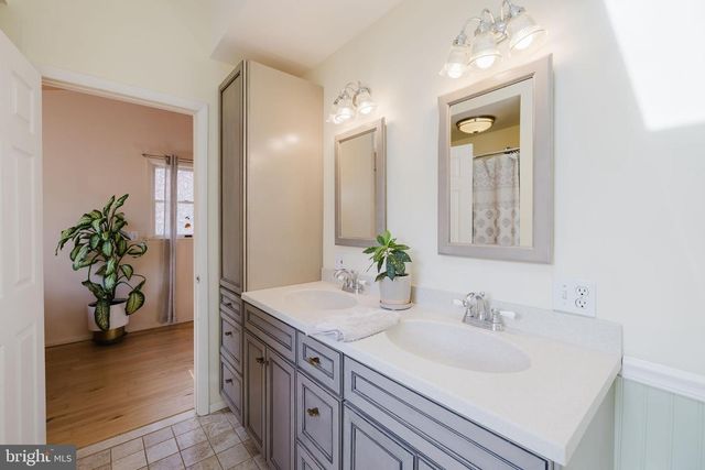 1568 DEER CREEK RD, New Freedom, PA 17349