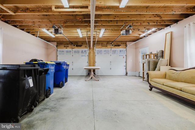 1568 DEER CREEK RD, New Freedom, PA 17349