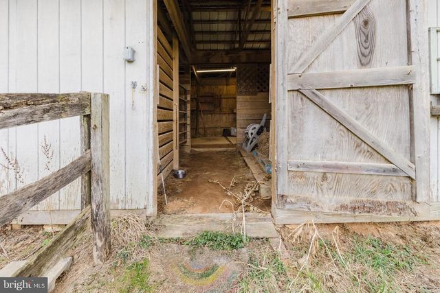 1568 DEER CREEK RD, New Freedom, PA 17349