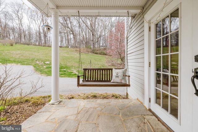 1568 DEER CREEK RD, New Freedom, PA 17349