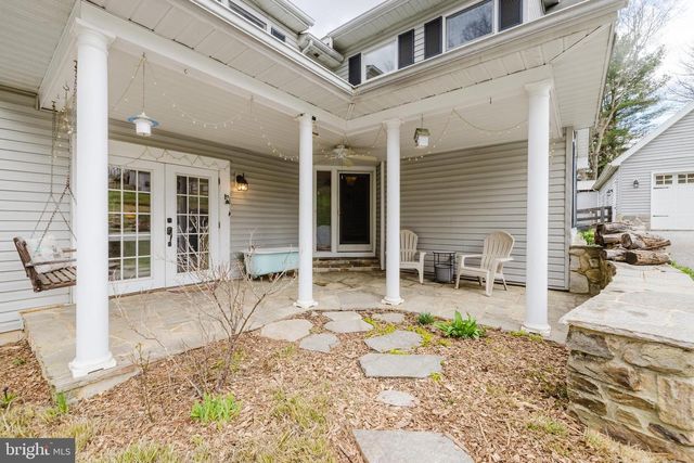 1568 DEER CREEK RD, New Freedom, PA 17349