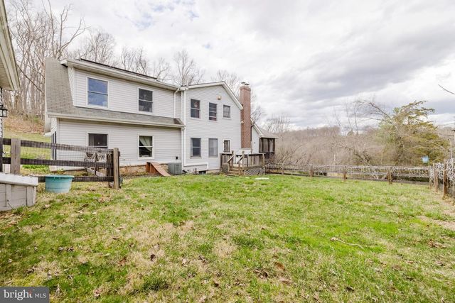 1568 DEER CREEK RD, New Freedom, PA 17349