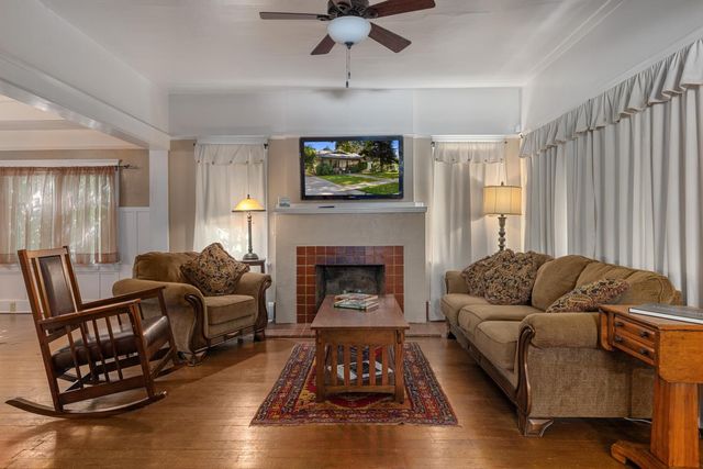 274 N Minaret Ave, Turlock, CA 95380